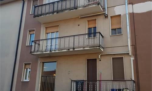 3 LOCALI